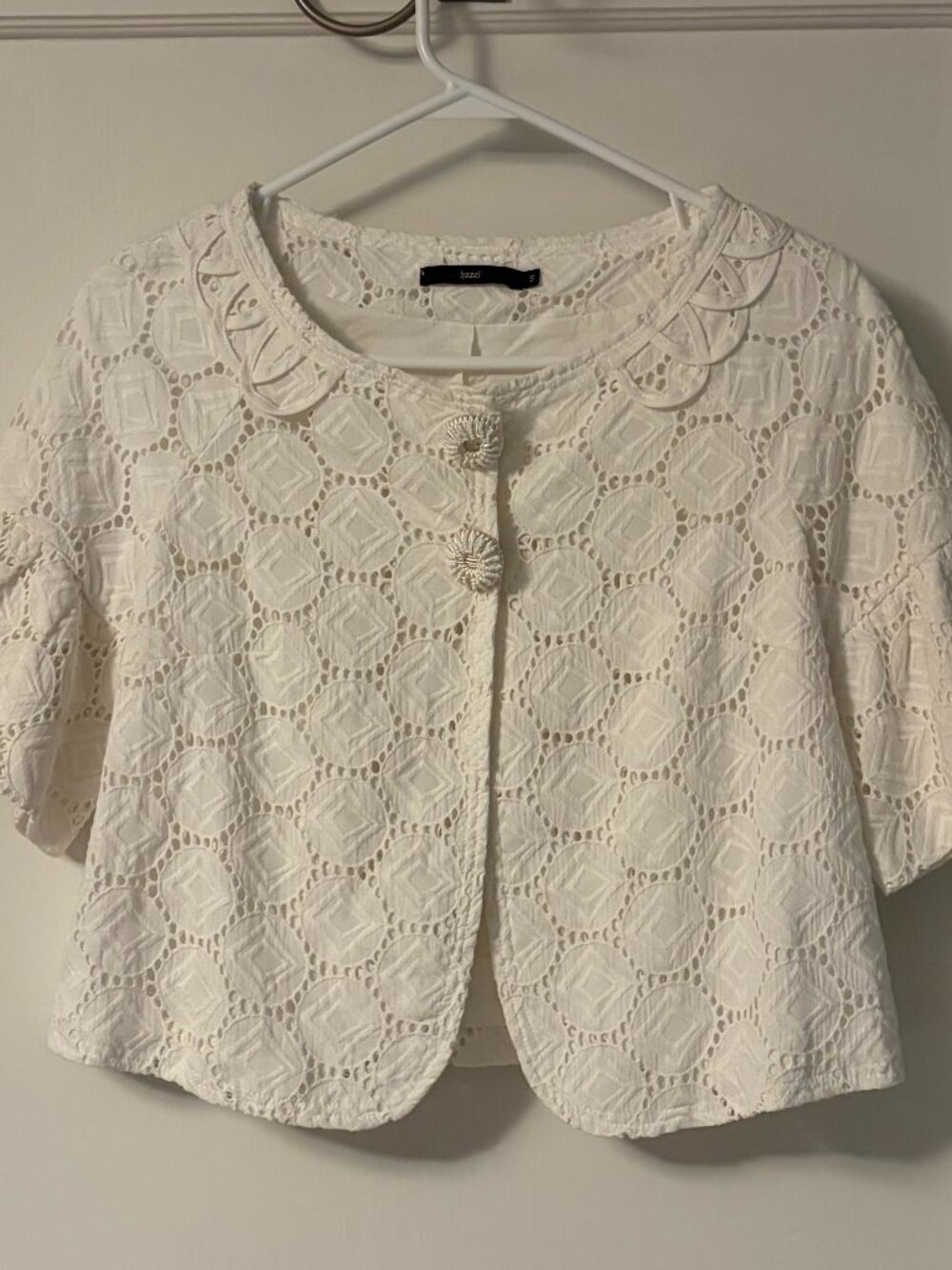 Hazel white eyelet jacket / cardigan size small cropped flutter sleeve twee